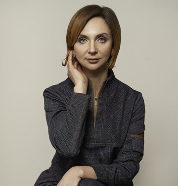Kristina Rogovoy, Salesperson